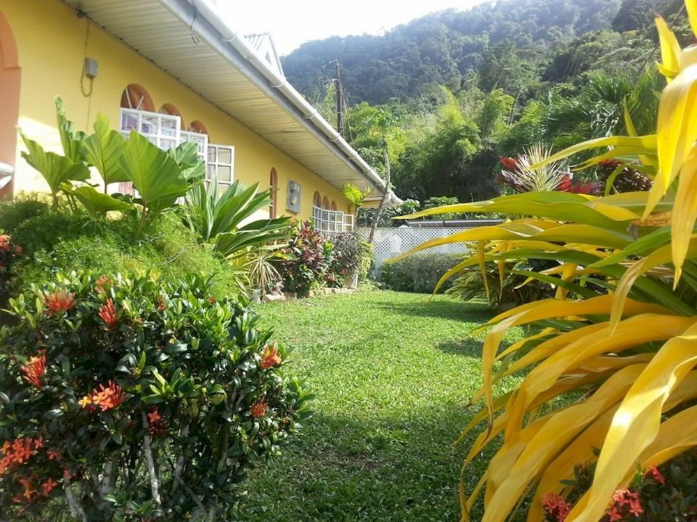 Bed and Breakfast La Mamre La Finette Екстер'єр фото